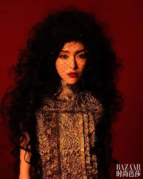 唐嫣落日游轮芭莎大片##明星时尚