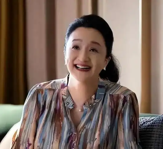 "老戏骨"杨昆:出演作品不少,老年却因老公连累,背上巨额债务