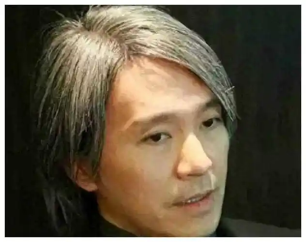 周星驰邀请赵丽娜李佳悦合影新作邀请曝光与照片回应