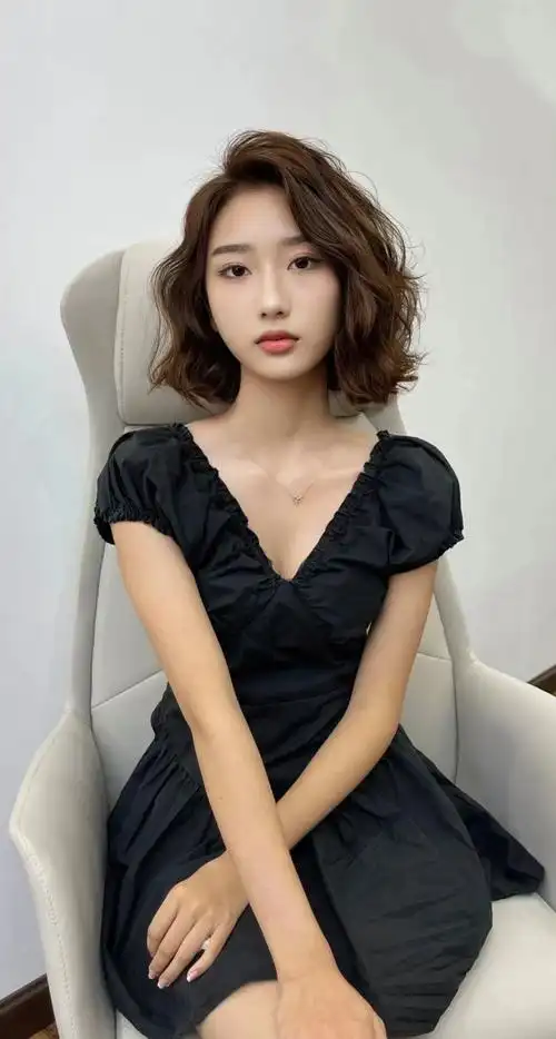 女人味发型的复古韵味