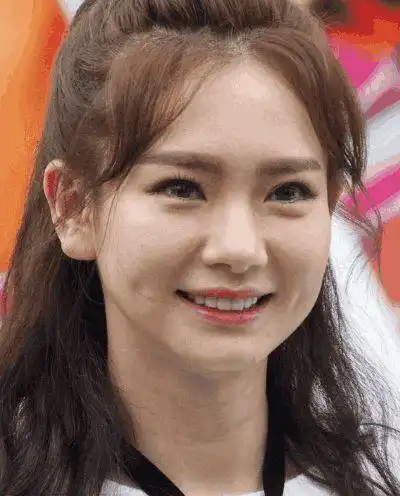 戚薇被问第一次喂母乳的感觉她一句话笑翻全场对得起戚哥称号