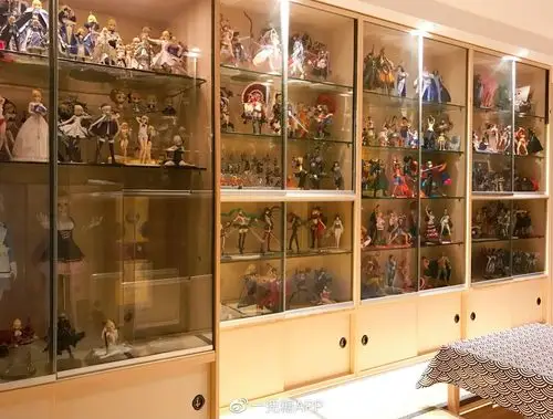 六一特辑大孩子玩起手办盲盒来真没有小朋友什么事了