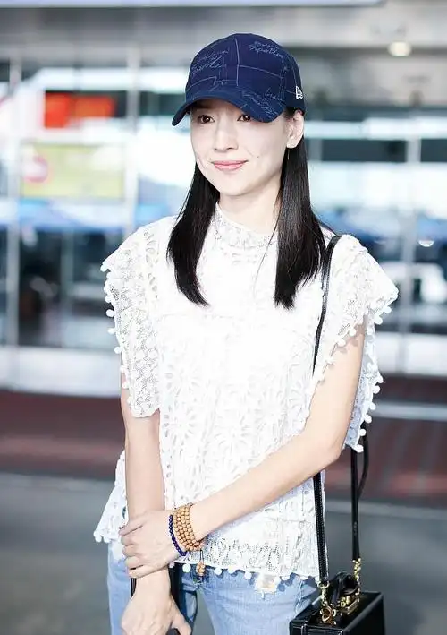 38岁董洁遇上47岁杨钰莹终于明白保养与不保养的差别有多大