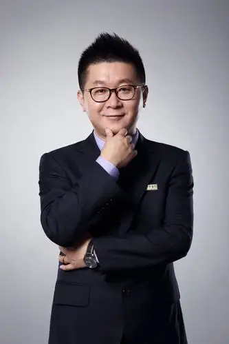 企业高管商务形象照—深圳阡陌金融