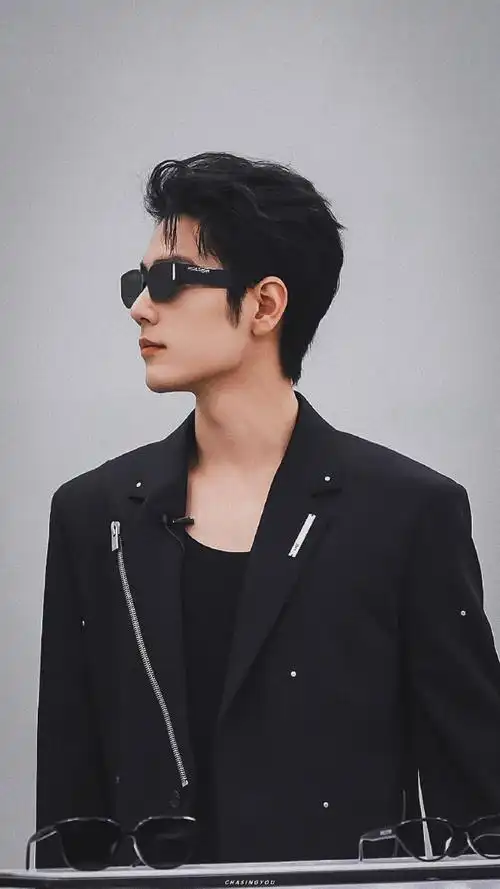 肖战##肖战陌森眼镜品牌代言人