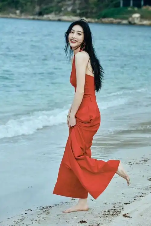 #张俪身材曲线#