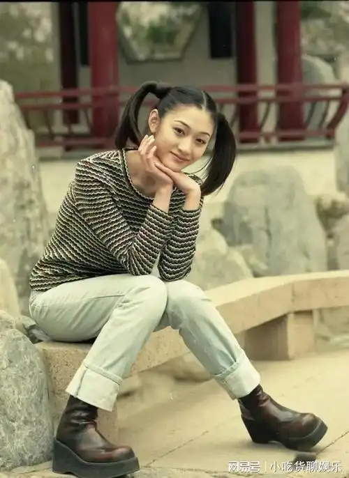 李小冉年轻的时候身材不是很出众