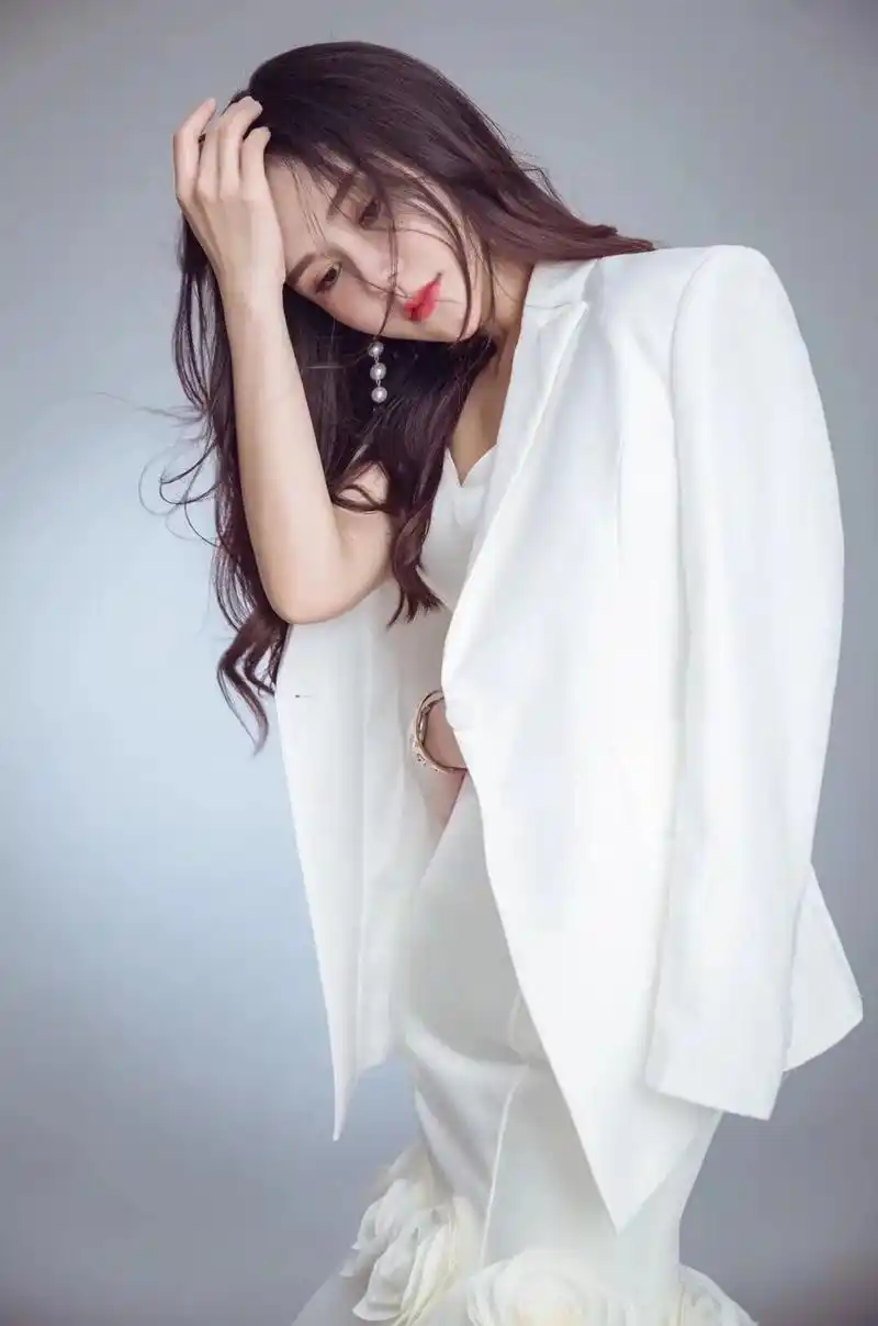 3月26号歌手孙艺琪登陆南京光阳大舞台#光阳大舞台 #@do - 抖音