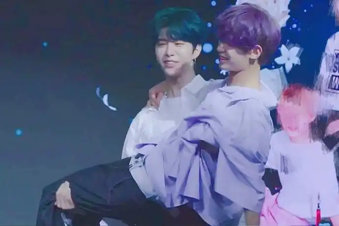 皇权富贵公主抱,范丞丞和justin黄明昊真是浓浓的兄弟情啊!