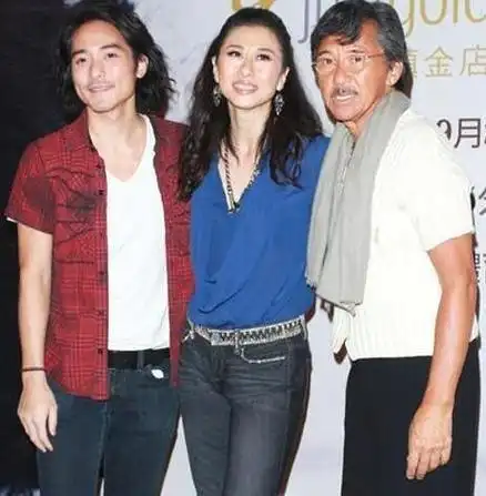 歌手林忆莲个人资料 林忆莲歌手个人简历 - 歌词译