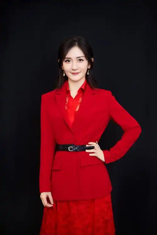 谢娜红裙西装外套性感图片46