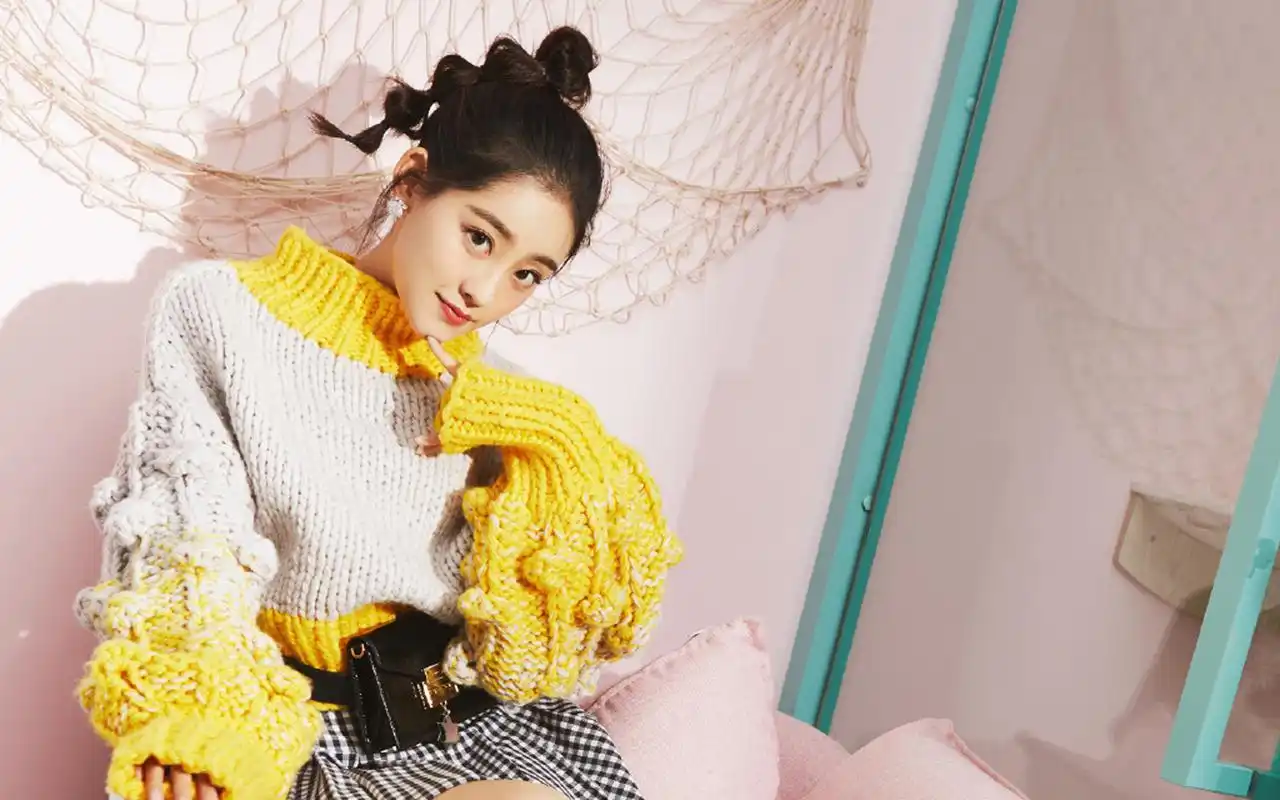 祝绪丹甜美写真图片桌面壁纸