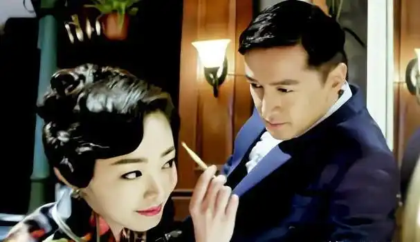 伪装者播出9年8位主演的差距已拉开真红还是假红一目了然