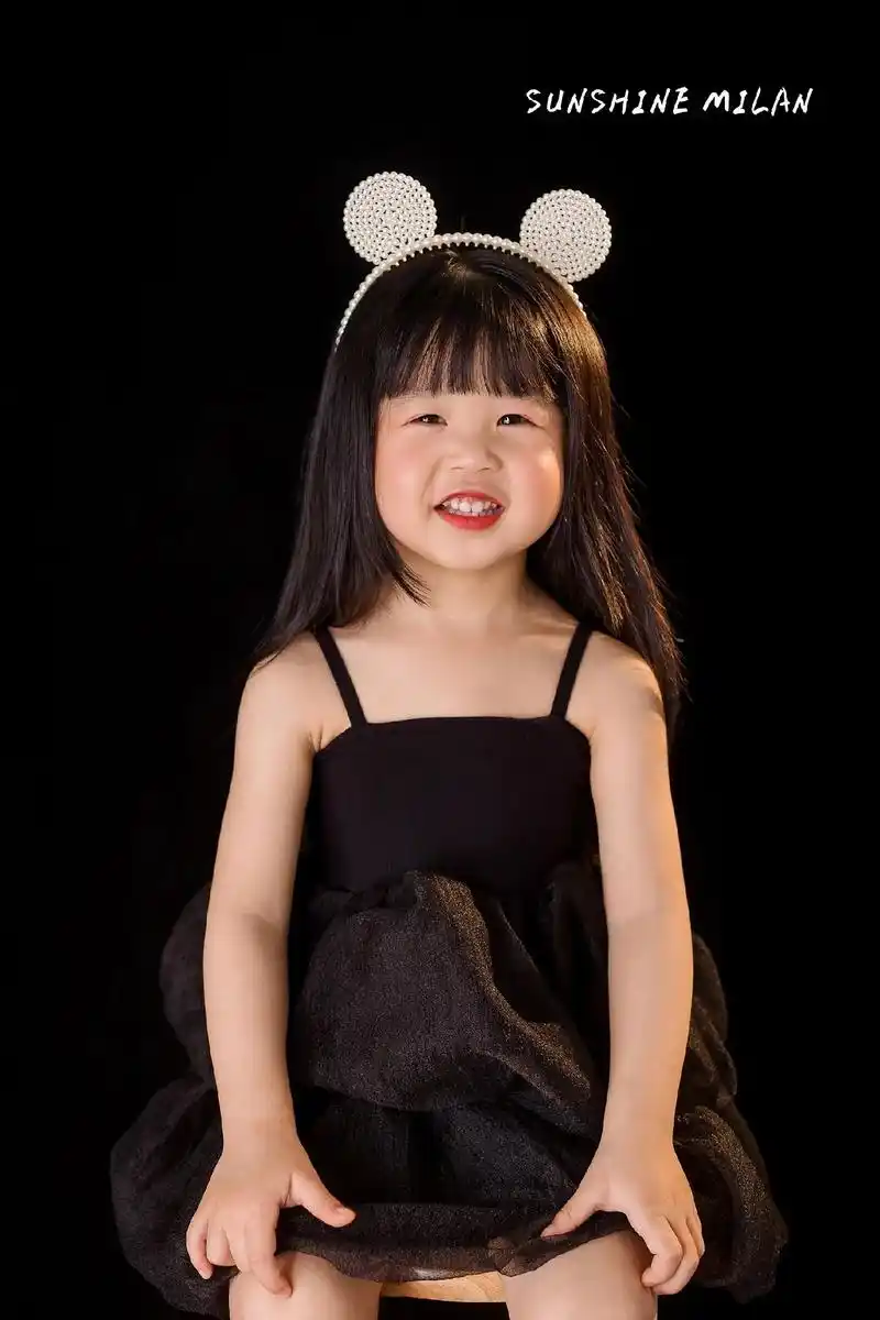 谁都喜欢的经典肖像照!#图文伙伴计划 #儿童摄影 - 抖音