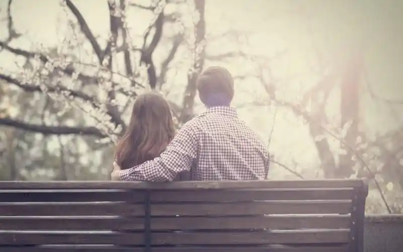 两个人在一起是甜蜜的:情侣唯美背影大全