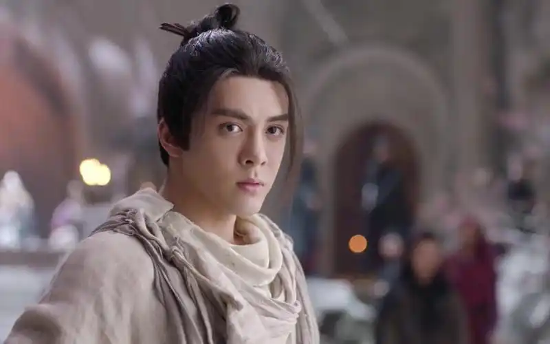 倚天屠龙记张无忌曾舜晞光明顶之战