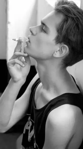 帅哥个性男生欧美帅哥手机壁纸图片