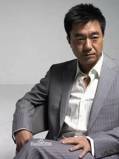 董勇,内地男演员,京剧武生出身.1986年毕业于中国戏曲学院.