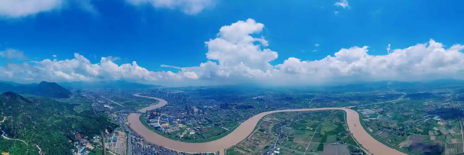 龙港市国家新型城镇化综合改革新闻发布会在温州人民大会堂顺利召开