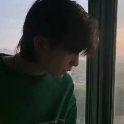 高清超帅的侧脸男生头像图片