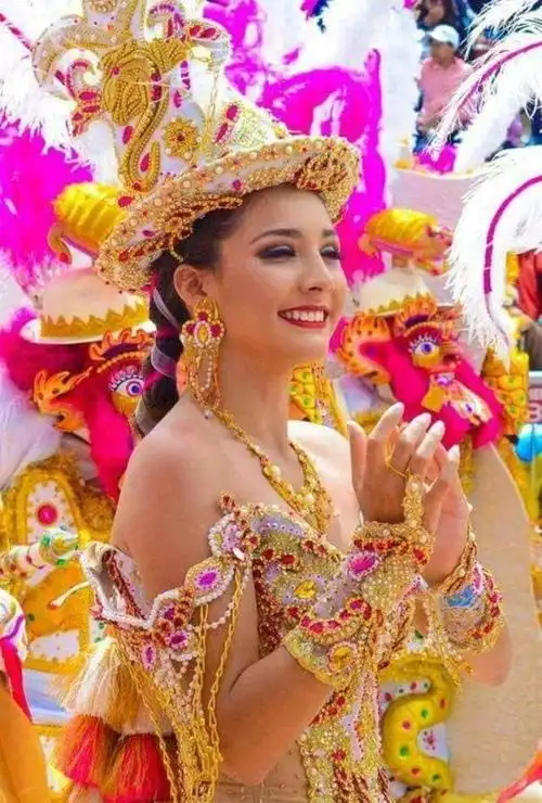 玻利维亚民族美女,勇敢开放8