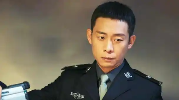 2023年初,主演的电影和电视剧开花结果,《满江红》票房45亿,《狂飙》