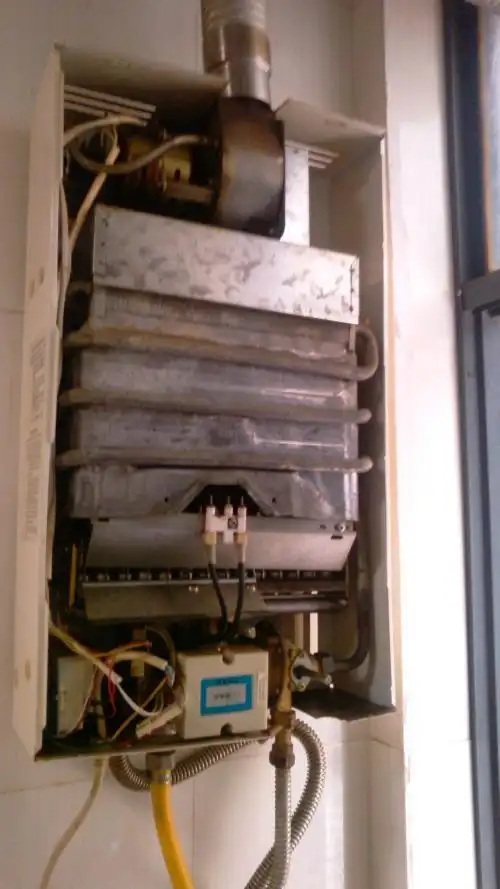 热水器电池怎么换图解(美的电热水器电池怎么换图解),美的热水器电池