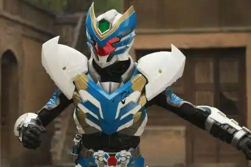 混剪飞影铠甲战斗高燃似乎有点太高傲