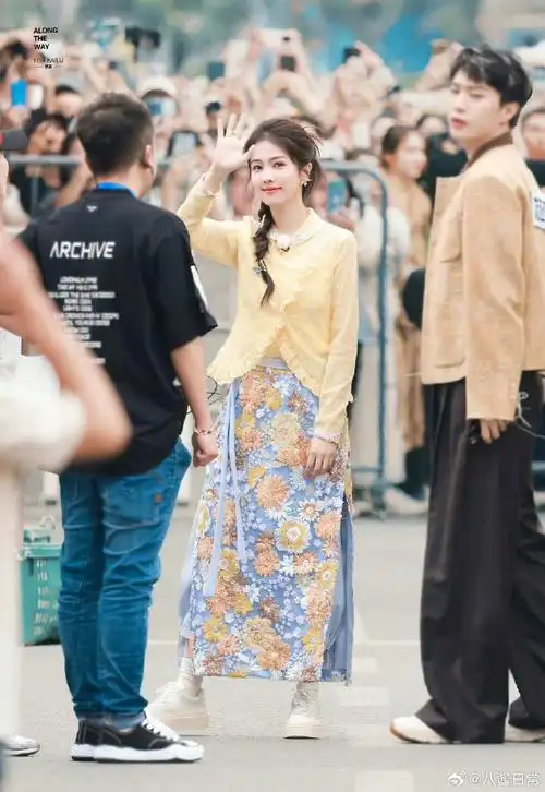 奔跑吧路透##宋雨琦中式双丸子头