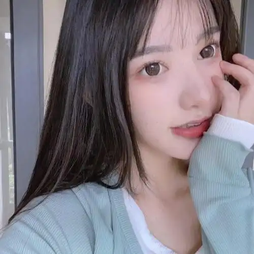 回车桌面 > 头像 > 女生头像 > 唯美个性的微信甜美女生头像 4/10张