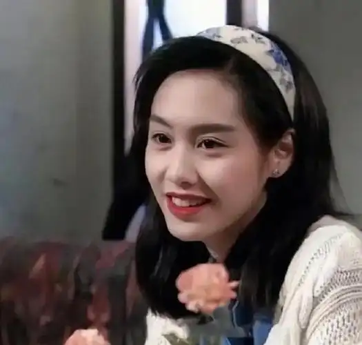 朱茵的眼神自带磁场