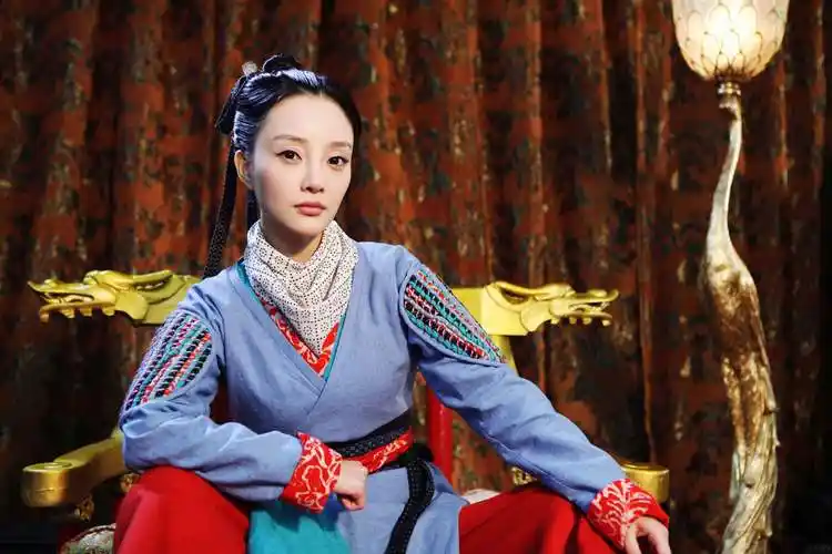 想必这只是外界传闻罢了,我们还是安心吃瓜,坐等官宣吧.