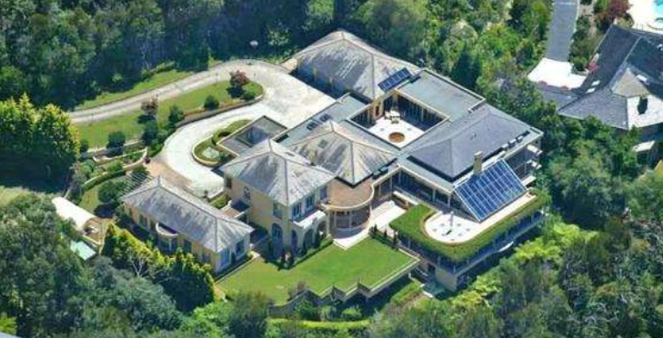 黄圣依老公家世背景惊人 黄圣依吐槽大会称老公是被她捧红的