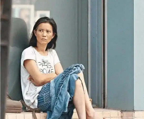 现状:有的摆摊卖饼,有的烧炭自尽|谢宁|王菲|蓝洁瑛|李亚鹏|tvb|娱乐