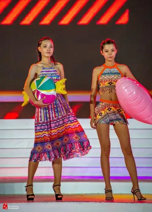 2018兴城泳博会上那些靓丽泳装与帅哥美女