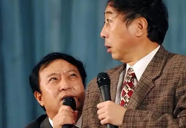 细数跌落神坛的五位相声演员,德云社占三位,剩下一位是春晚常客