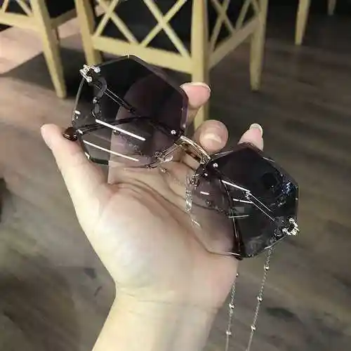 日系墨镜带链条眼镜太阳镜小脸型专用女夏天复古原宿遮阳韩版网红