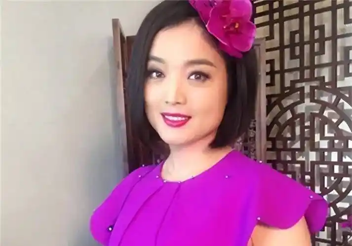 著名歌手白雪:人到中年却再度翻红,嫁小8岁老公收获"恋爱"_事业_丈夫