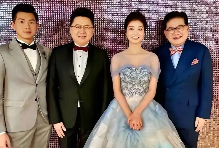 一姐王冠,司雯嘉冯琳分列二三位_陈晨_上海_不知道