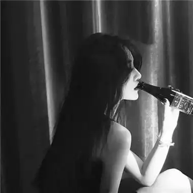 伤感黑白女生头像精选2022我要的是黑白分明干净利落