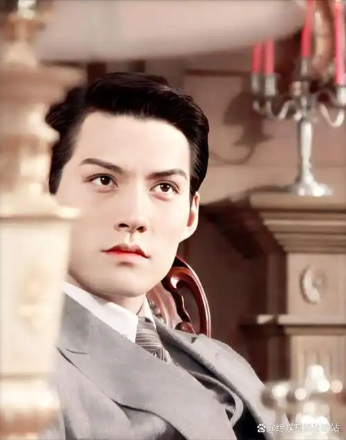 看狗都深情的4位男演员个个生了一双桃花眼天生自带苏感