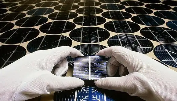 跨界布局钙钛矿叠层光伏电池,宝馨科技涨停