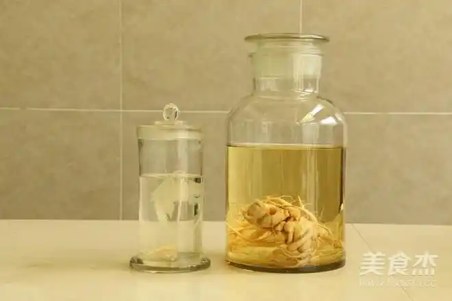 三七泡酒(功效与作用)的做法