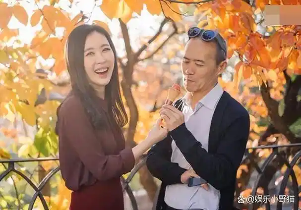 嫁大30岁王石被指靠男人拧巴那么多年这次终于上道了