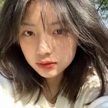 多风格高冷的精致ins美女头像_女生头像_美头网