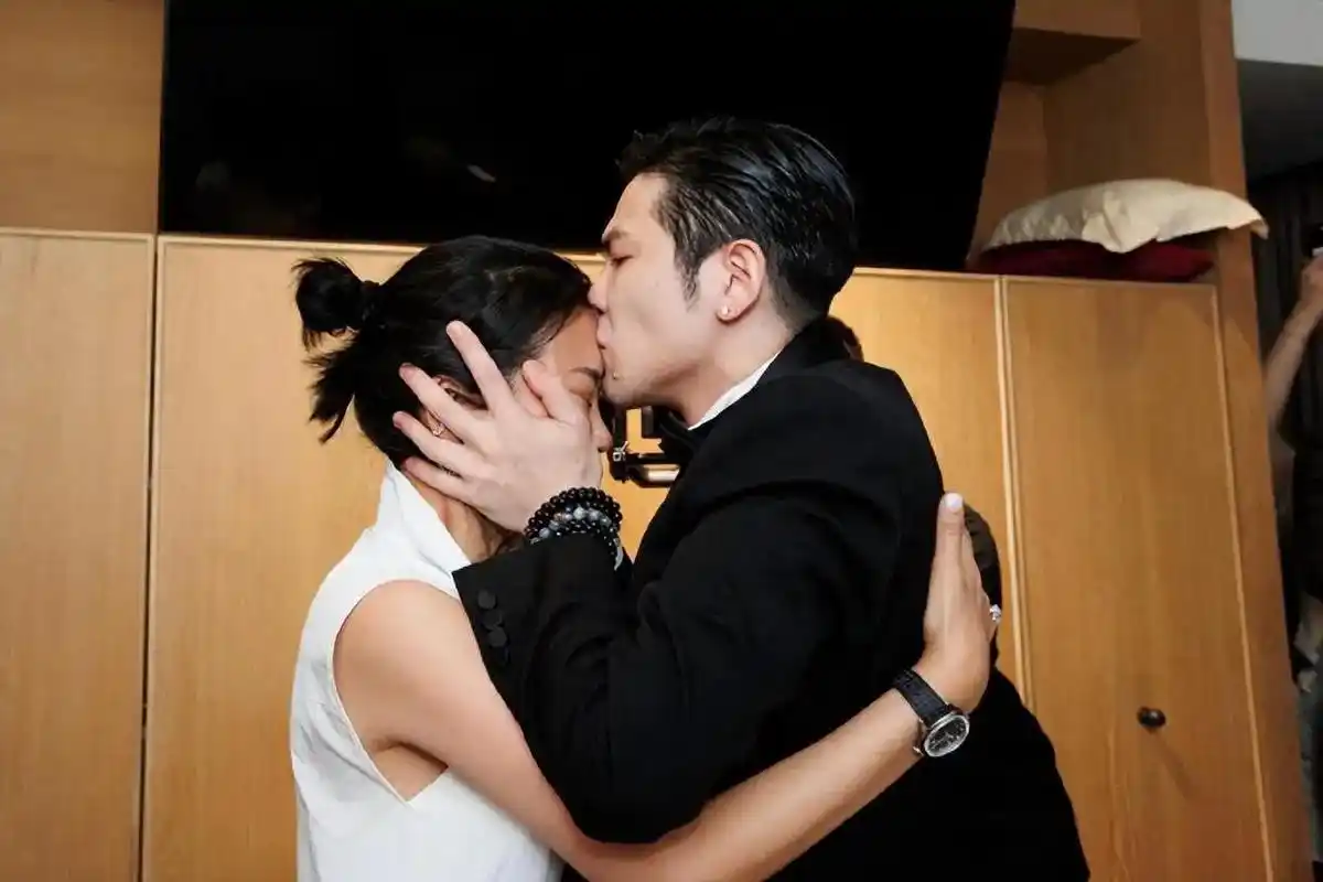 萧敬腾结婚,音乐才子终获幸福 萧敬腾和心爱的女友步