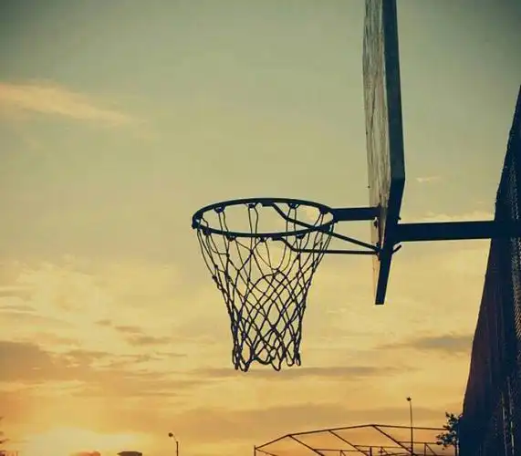 最美不过篮球场系列