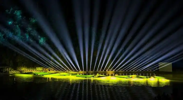 户外实景演出的舞台灯光注意事项