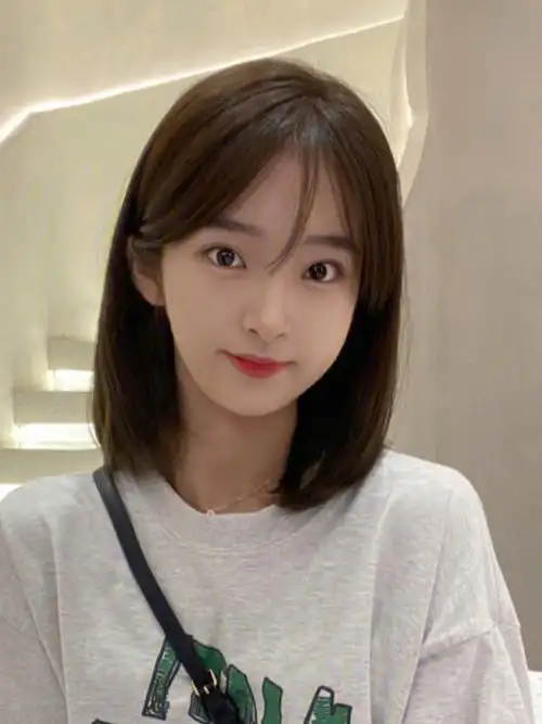 店|望京烫发|望京染发|望京做头发|法式刘海|圆脸适合发型|发量少发