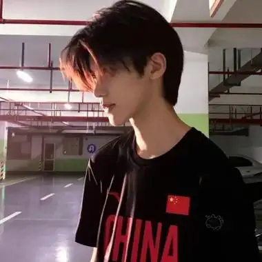 男生帅气冷酷清晰图片真人-男生头像 - 壁纸之家